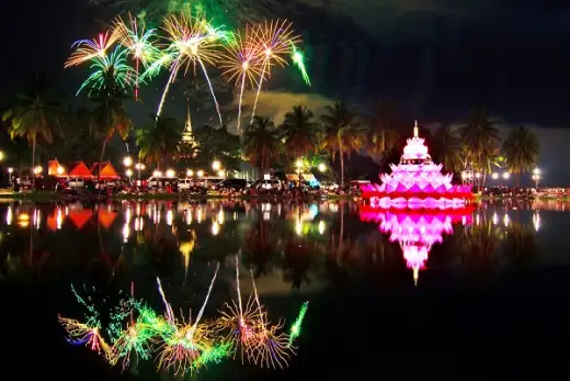 สถานที่จัดงานลอยกระทง 2558 จากทั่วไทย ที่นิยมไปลอยกันมากที่สุด